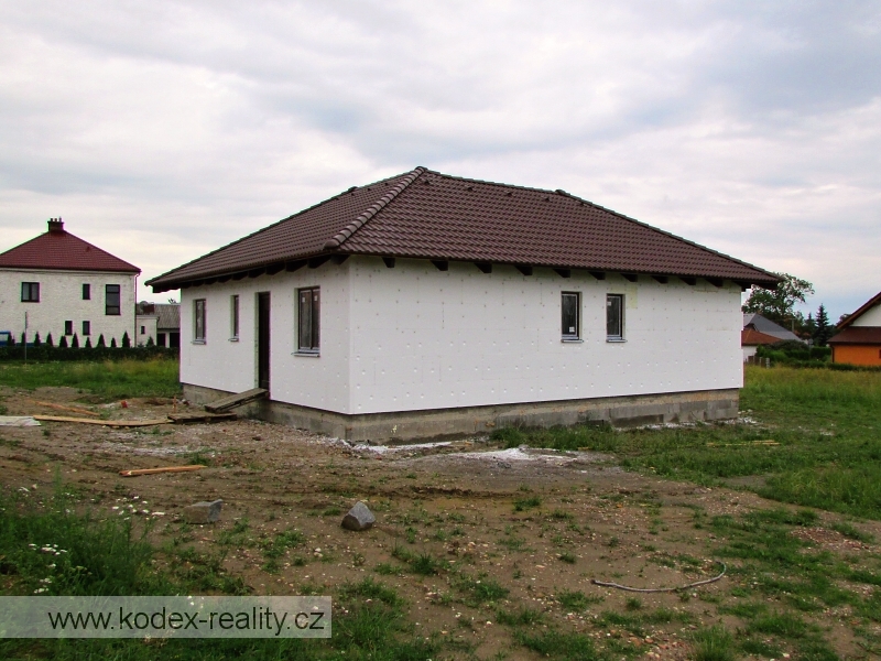 Výstavba osmé dřevostavby ve Vysoké nad Labem, okr. Hradec Králové