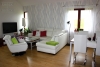Reference dřevostavby na klíč - obývací pokoj s prostorem pro společné stolování